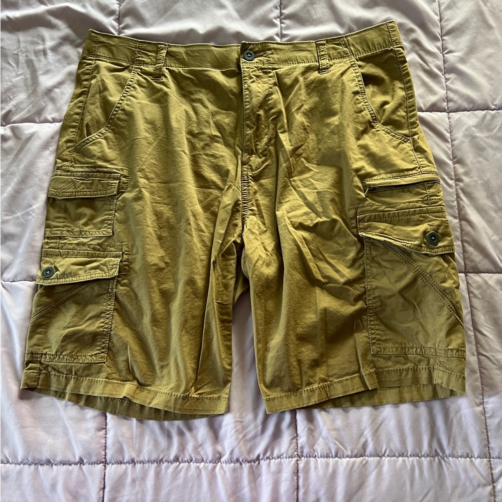 Iron Co. Men's Cargo Shorts - Dessert Camel